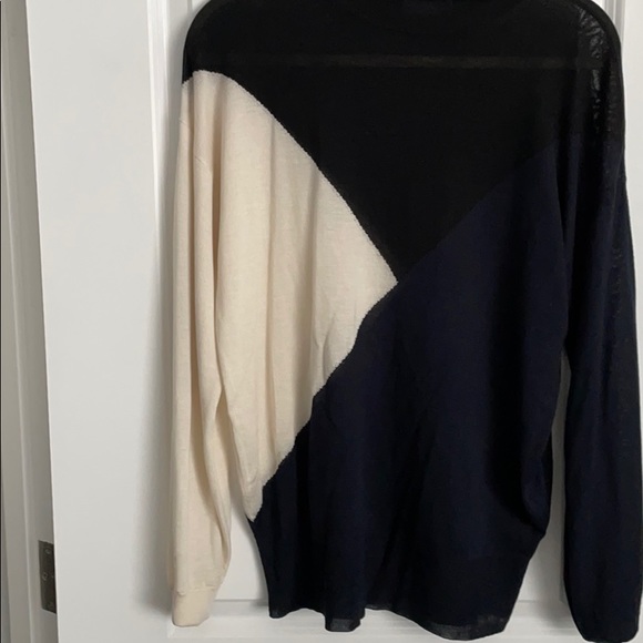 Zara Multicolored Turtleneck - Picture 2 of 4